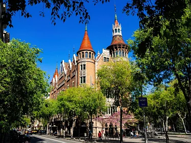 Casa de les Punxes image