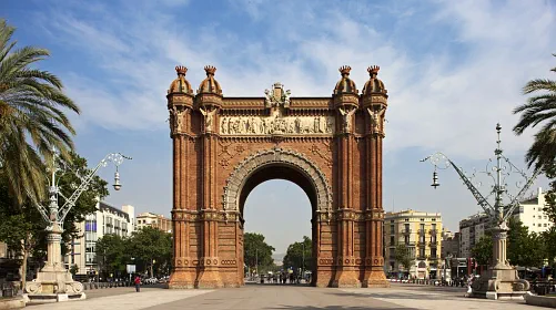 The Arc de Triomf image